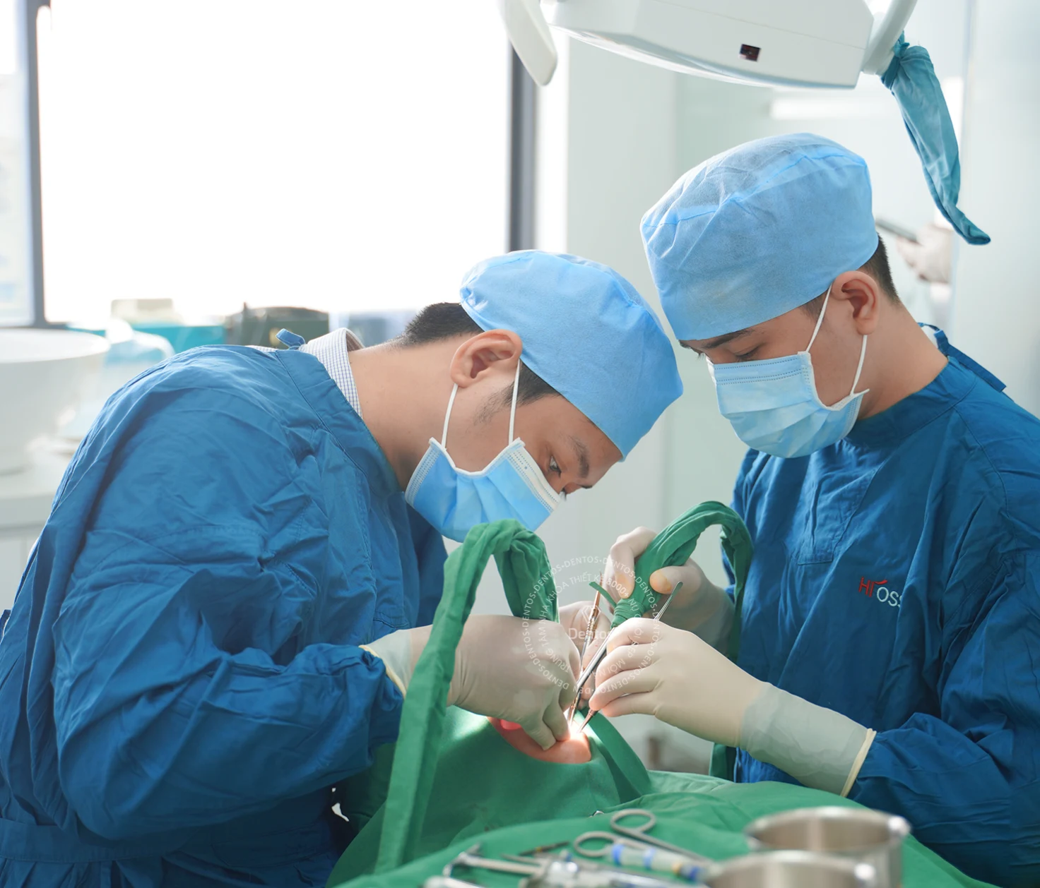 Bọc răng sứ mất bao lâu? Địa điểm bọc răng sứ uy tín tại TP.HCM?